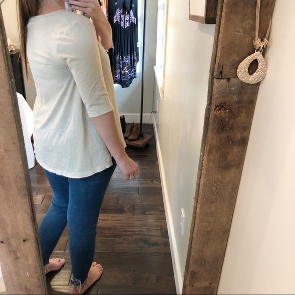 Umgee small oversized tan high low top; side slits - Picture 7 of 9